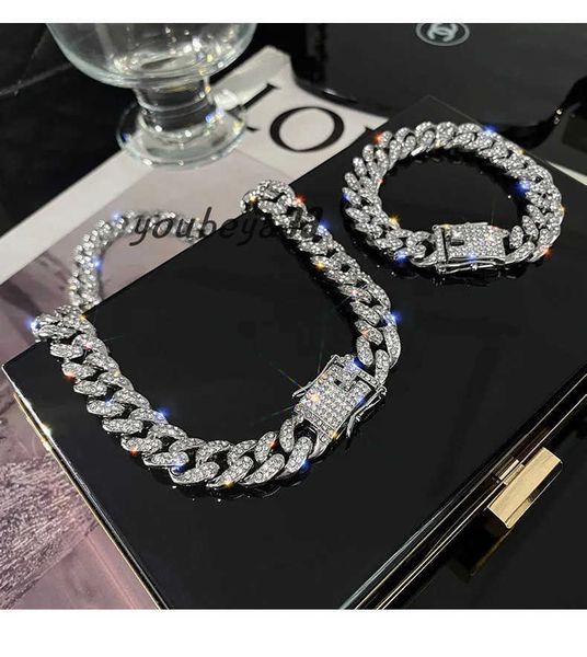 hiphop chain cuban link bracelets necklace for men and women full diamond stone silver gold jewelry
hiphop chain cuban link bracelets necklace for men and women full diamond stone silver gold jewelry