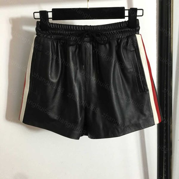 23ss womens designer clothing womens shorts side stripe splicing elastic waist wide leg shorts sheep leather leather pants women clothes, White;black
23ss womens designer clothing womens shorts side stripe splicing elastic waist wide leg shorts sheep leather leather pants women clothes, White;black