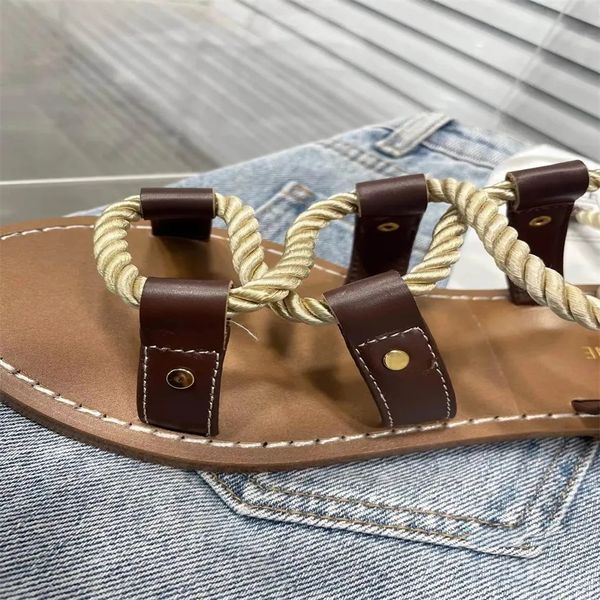 casual shoes designer spring/summer latest retro strap sandals leather sole fashionable slippers women's, Black 
casual shoes designer spring/summer latest retro strap sandals leather sole fashionable slippers women's, Black