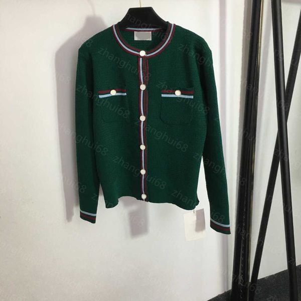 23ss womens designer clothing women sweater autumn and winter new button single breasted crew neck striped long sleeve knitted cardigan coat, White;black
23ss womens designer clothing women sweater autumn and winter new button single breasted crew neck striped long sleeve knitted cardigan coat, White;black