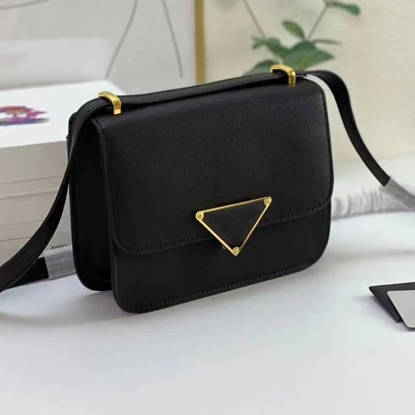 luxurys designers bags leather shoulder bag crossbody bag woman fashion handbags underarm pouch designer handbag, Black;red
luxurys designers bags leather shoulder bag crossbody bag woman fashion handbags underarm pouch designer handbag, Black;red