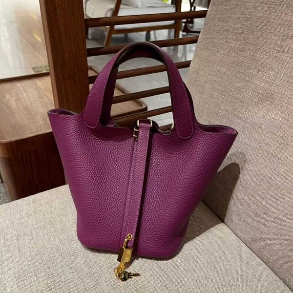 high definition layer cowhide sea anemone purple bucket bag new leather vegetable basket children's bag commuting handbag
high definition layer cowhide sea anemone purple bucket bag new leather vegetable basket children's bag commuting handbag