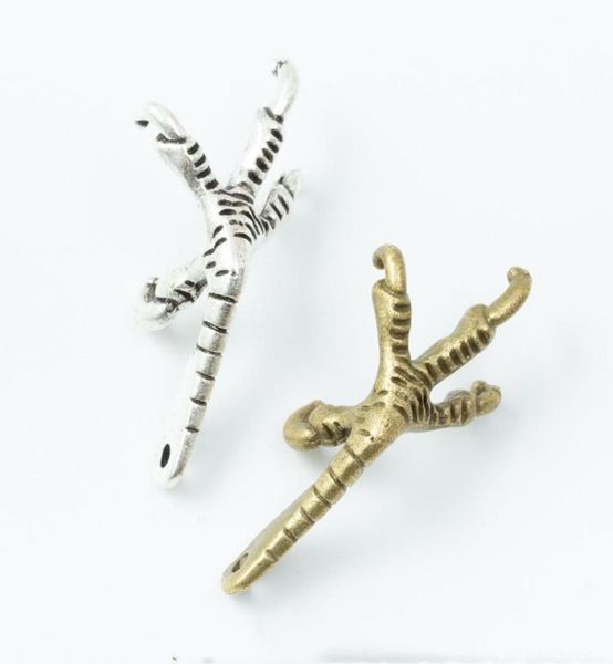 50pcs 3415mm vintage bronze silver color hawk claw bird talons charms metal pendant for bracelet earring necklace diy jewelry9477234
50pcs 3415mm vintage bronze silver color hawk claw bird talons charms metal pendant for bracelet earring necklace diy jewelry9477234