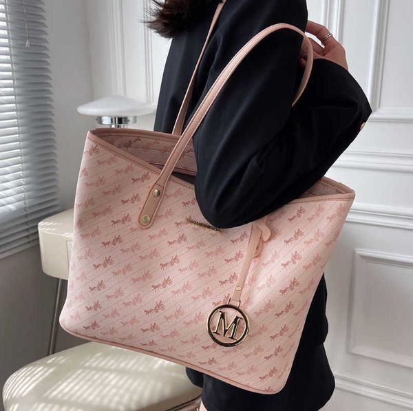 advanced texture bag women's large capacity new summer versatile simple shoulder bag commuting tote bag
advanced texture bag women's large capacity new summer versatile simple shoulder bag commuting tote bag