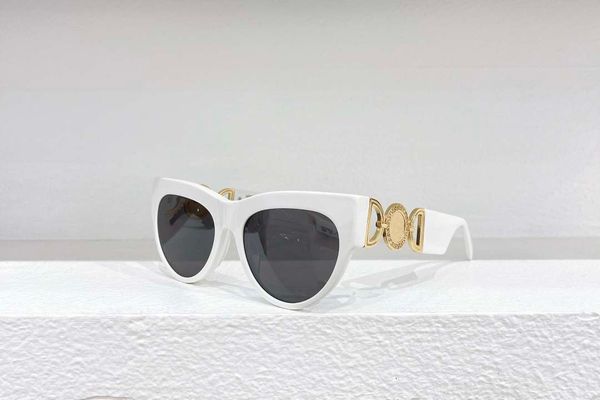 sunglasses for men and women square full frame vintage shiny gold good sell plated wiht box vs glasses, White;black
sunglasses for men and women square full frame vintage shiny gold good sell plated wiht box vs glasses, White;black