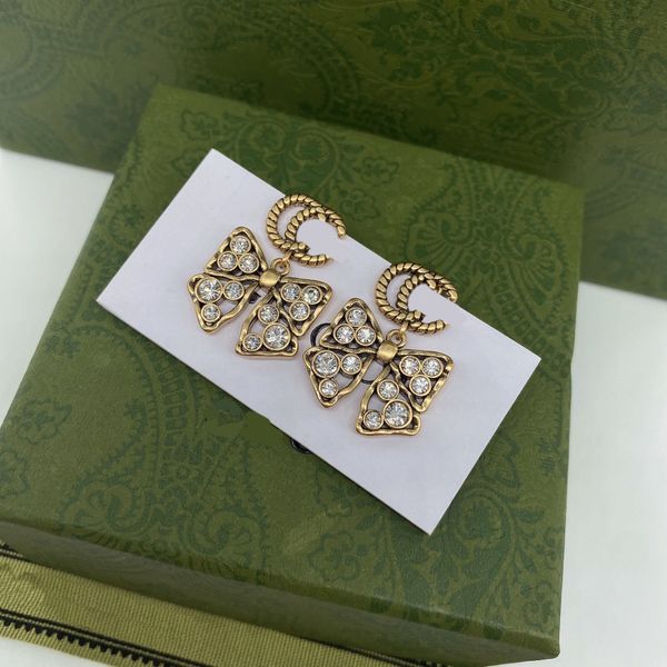 18k gold plated designer earring designers letter ear stud women retro butterfly for wedding party gift jewelry accessories 20style, Golden;silver
18k gold plated designer earring designers letter ear stud women retro butterfly for wedding party gift jewelry accessories 20style, Golden;silver