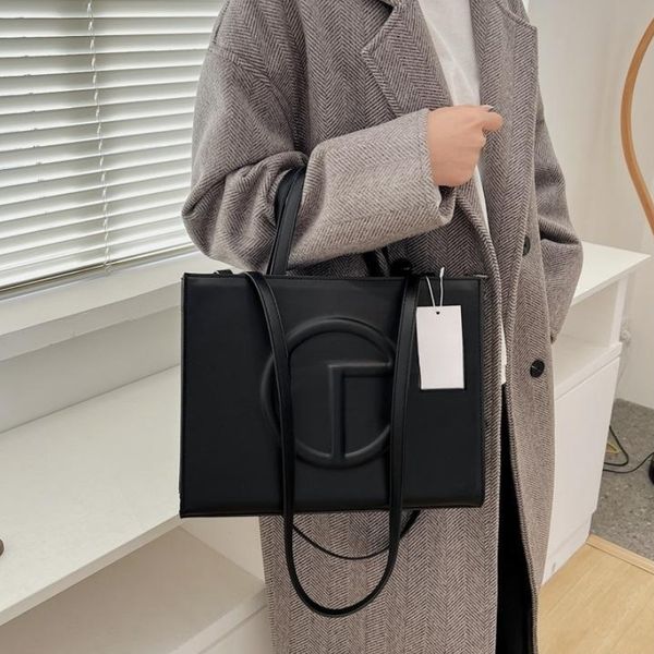 tote bag the tote bagcrossbody bag beach bag designer bags handbagwomen high capacity composite shopping handbag pu compositedesigner bags
tote bag the tote bagcrossbody bag beach bag designer bags handbagwomen high capacity composite shopping handbag pu compositedesigner bags