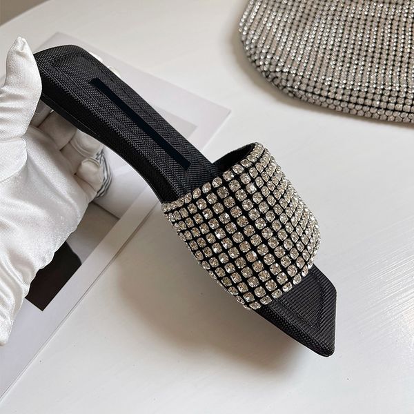slippers luxury designer shiny crystal slipper flat heel outdoor slides summer shoes bling sandalias open toe glitter flip flops 230707, Black
slippers luxury designer shiny crystal slipper flat heel outdoor slides summer shoes bling sandalias open toe glitter flip flops 230707, Black