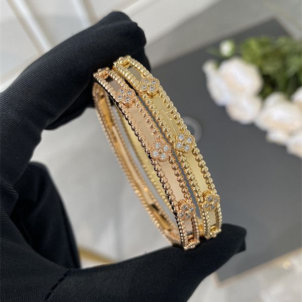 brand woman bangle with clover floral designs fashion women bracelet gold silver luxury bangles luxury bracelets gift jewelry, Black
brand woman bangle with clover floral designs fashion women bracelet gold silver luxury bangles luxury bracelets gift jewelry, Black