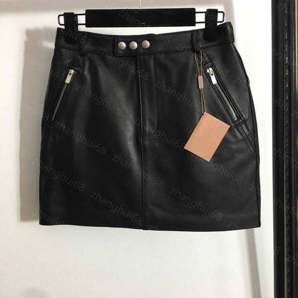 23ss womens designer clothing designer skirts three button zipper pocket bag hip lean high-waisted short skirt 100% imported sheepskin leath, Black
23ss womens designer clothing designer skirts three button zipper pocket bag hip lean high-waisted short skirt 100% imported sheepskin leath, Black