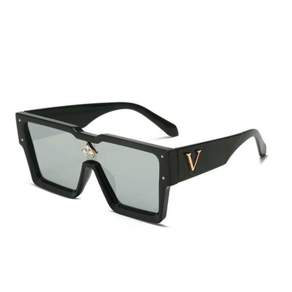 men designer sunglasses with box for women hip hop luxury classics fashion matching driving beach shading uv protection polarized glasses gi, White;black
men designer sunglasses with box for women hip hop luxury classics fashion matching driving beach shading uv protection polarized glasses gi, White;black