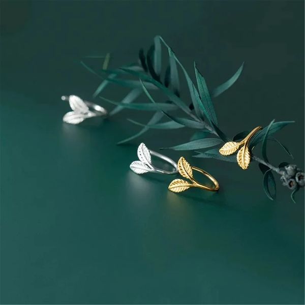 18k gold leaf hoop earrings,leaf huggie earrings,sterling silver mini hoops,small leaf earrings,minimalist huggie hoops,tiny dainty earrings, Golden;silver
18k gold leaf hoop earrings,leaf huggie earrings,sterling silver mini hoops,small leaf earrings,minimalist huggie hoops,tiny dainty earrings, Golden;silver