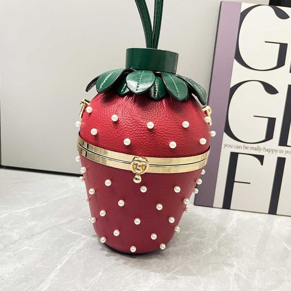 women's bag strawberry shape handmade women's bag pearl decoration women's handbag box bag single shoulder crossbody bag 2307
women's bag strawberry shape handmade women's bag pearl decoration women's handbag box bag single shoulder crossbody bag 2307