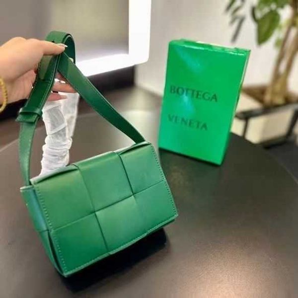 designer bag veneta bottrga advanced candy color women's versatile new fashion woven small square bag mesh red chest cowhide waist cros
designer bag veneta bottrga advanced candy color women's versatile new fashion woven small square bag mesh red chest cowhide waist cros