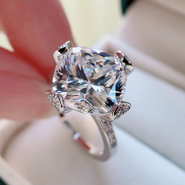 wedding rings 7 carat engagement rings for women s925 sterling silver wedding bands jewelry with certificate 230706, Slivery;golden
wedding rings 7 carat engagement rings for women s925 sterling silver wedding bands jewelry with certificate 230706, Slivery;golden