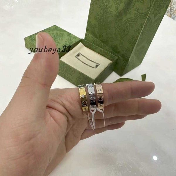 titanium steel silver love ring men and women luxury designer jewelry for lovers rings inlaid diamond valentine's day gift width 5mm si
titanium steel silver love ring men and women luxury designer jewelry for lovers rings inlaid diamond valentine's day gift width 5mm si