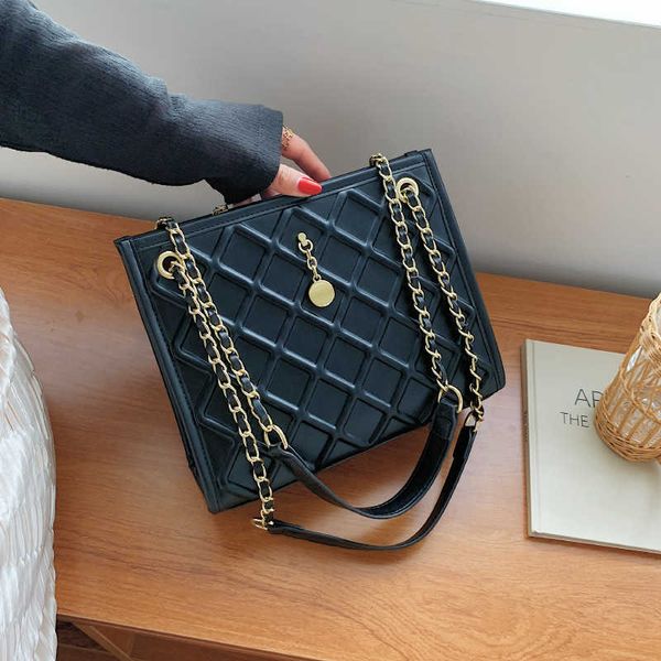 single shoulder crossbody bag for women in new high-end and stylish large capacity and versatile underarm bag large capacity tote bag
single shoulder crossbody bag for women in new high-end and stylish large capacity and versatile underarm bag large capacity tote bag