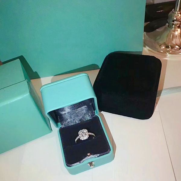 luxury 925 sterling silver women's wedding square diamond ring luxury classic ring girls' valentine's day gift jewelry with b, Slivery;golden
luxury 925 sterling silver women's wedding square diamond ring luxury classic ring girls' valentine's day gift jewelry with b, Slivery;golden