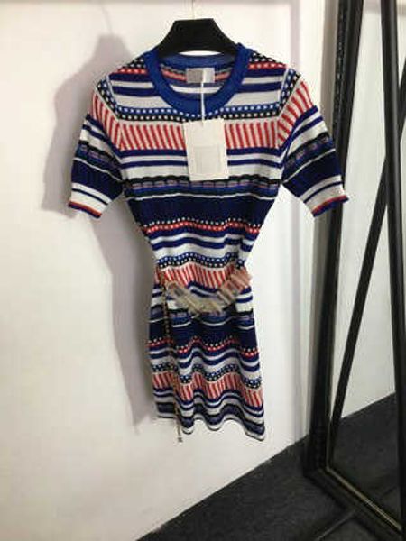 stripes dress for woman fashion color scheme studded diamond letters hardware chain belt decoration striped short-sleeved knitted dresses de, Black;gray
stripes dress for woman fashion color scheme studded diamond letters hardware chain belt decoration striped short-sleeved knitted dresses de, Black;gray
