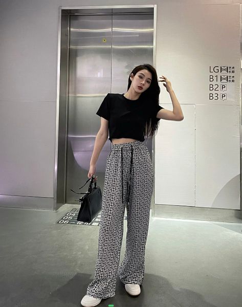 ba1 main women's pants & capris luxury brand designer anagram logo new french trousers in cotton and silk elastic and loose straight le, Black;white
ba1 main women's pants & capris luxury brand designer anagram logo new french trousers in cotton and silk elastic and loose straight le, Black;white