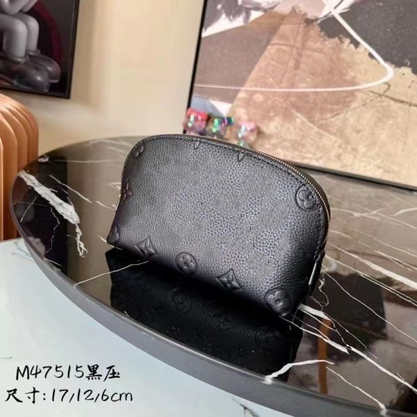 m47353 new luxury women's black cowhide embossed makeup bag storage bag, Red;black
m47353 new luxury women's black cowhide embossed makeup bag storage bag, Red;black