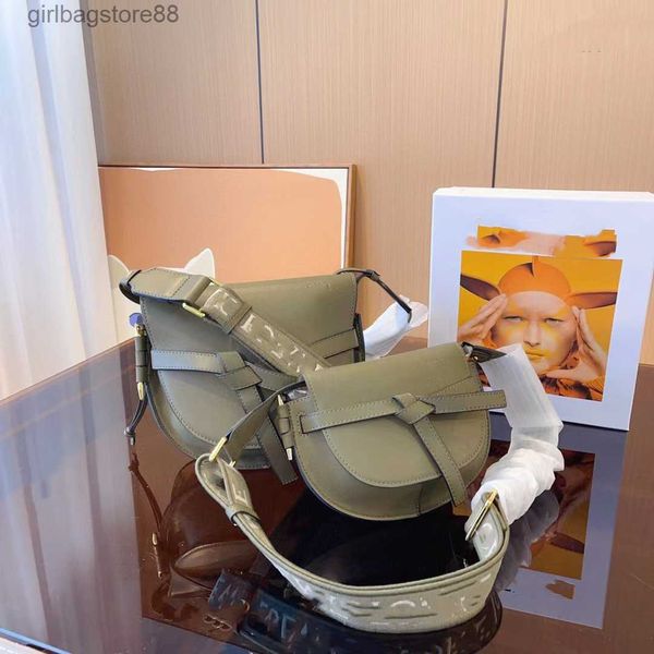 one cool bow gates small girl half bag saddle designer loewsbag decoration women's moon bags gate shoulder oblique cross km0h
one cool bow gates small girl half bag saddle designer loewsbag decoration women's moon bags gate shoulder oblique cross km0h