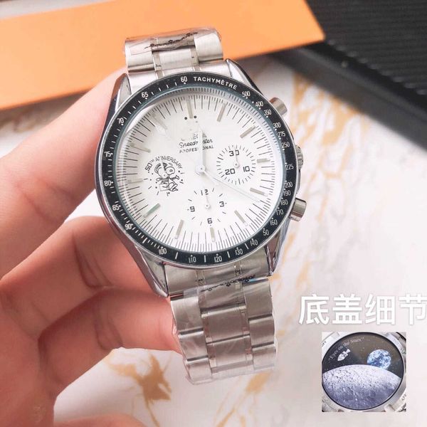 designer amazing men wrist watch speedmaster watches 77r2 quartz movement prx uhr montre luxe homme with box, Slivery;golden
designer amazing men wrist watch speedmaster watches 77r2 quartz movement prx uhr montre luxe homme with box, Slivery;golden