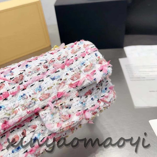 designer shoulder bag handbag women's luxury brand bag crossbody bag multi-material woven pink and white woven bag
designer shoulder bag handbag women's luxury brand bag crossbody bag multi-material woven pink and white woven bag