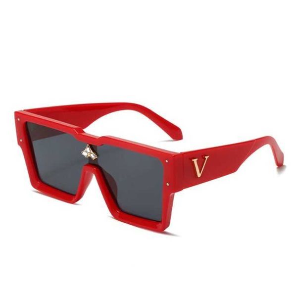 men designer sunglasses with box for women hip hop luxury classics fashion matching driving beach shading uv protection polarized glasses gi, White;black
men designer sunglasses with box for women hip hop luxury classics fashion matching driving beach shading uv protection polarized glasses gi, White;black