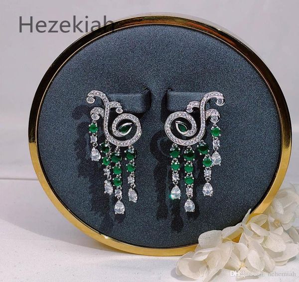 hezekiah 925 tremella needle noble earrings long section shiny tassel eardrop new plating dance party 6694651, Golden
hezekiah 925 tremella needle noble earrings long section shiny tassel eardrop new plating dance party 6694651, Golden
