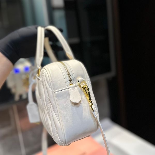 mi u designer bag fashion handbag classic style handcase small square bag women's crossbody bag luxury shoulder bag
mi u designer bag fashion handbag classic style handcase small square bag women's crossbody bag luxury shoulder bag