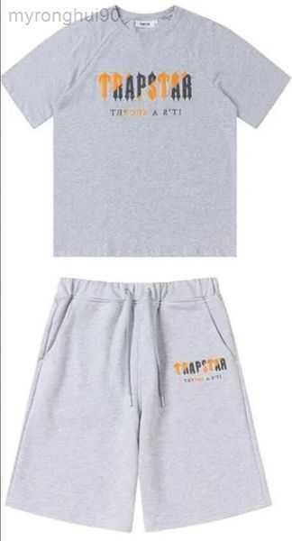 23ss summer trapstar tracksuit shorts man designers clothes mens short shirts tracksuit tees or shorts sport high hip hop tracksuits euro si, Gray
23ss summer trapstar tracksuit shorts man designers clothes mens short shirts tracksuit tees or shorts sport high hip hop tracksuits euro si, Gray