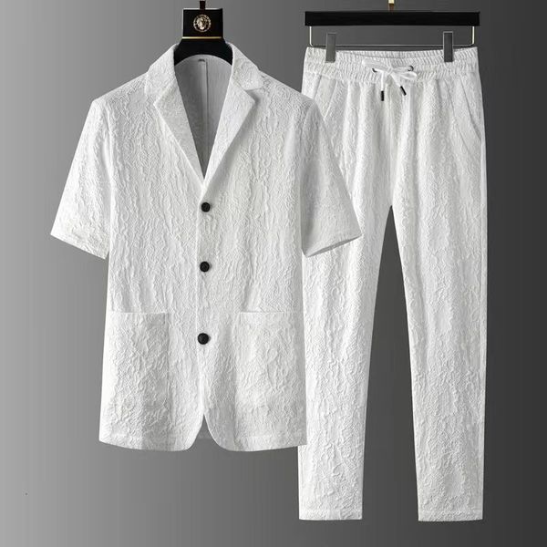 mens tracksuits spring and autumn mens suit jacket trousers twopiece sportswear fold classic korean version of highquality 230706, Gray
mens tracksuits spring and autumn mens suit jacket trousers twopiece sportswear fold classic korean version of highquality 230706, Gray