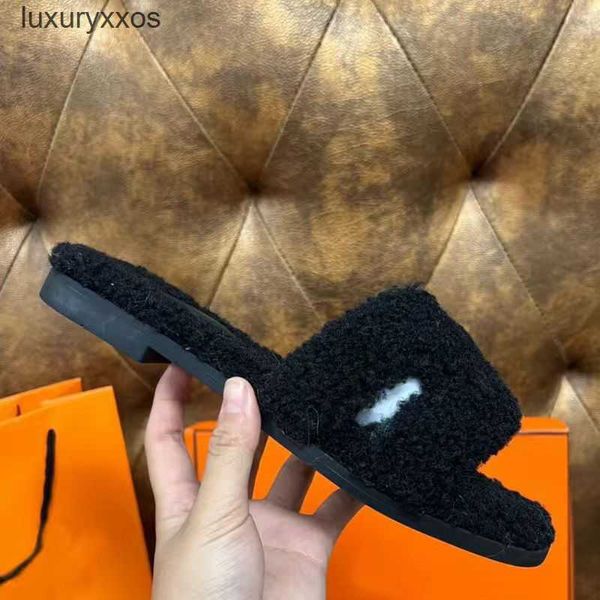 hair 2023 insole oran h hh slipper spring shearling designer infrared wearing lady women's flat sandals bottom lamb fur one piece qeso
hair 2023 insole oran h hh slipper spring shearling designer infrared wearing lady women's flat sandals bottom lamb fur one piece qeso