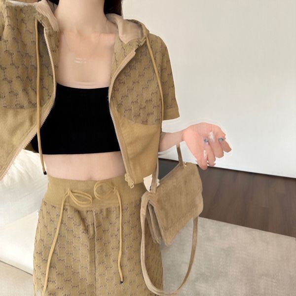women's two piece sets pants shorts letters womens designer jackets coats short sleeve jacket streetwear luxury designer woman jacket s, White
women's two piece sets pants shorts letters womens designer jackets coats short sleeve jacket streetwear luxury designer woman jacket s, White