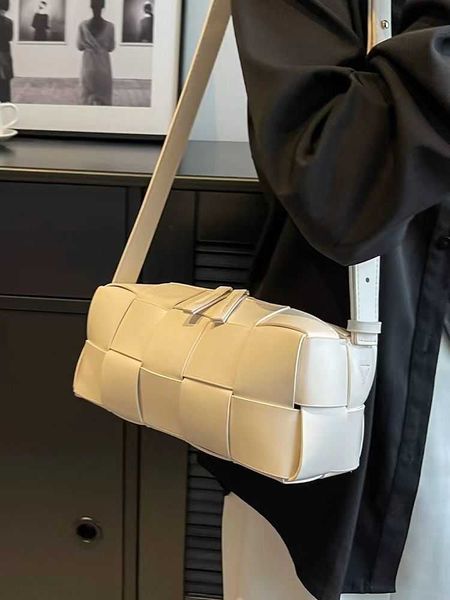 genuine leather woven waist bag for women's summer 2023 new fashion one shoulder crossbody small trendy ins versatile
genuine leather woven waist bag for women's summer 2023 new fashion one shoulder crossbody small trendy ins versatile