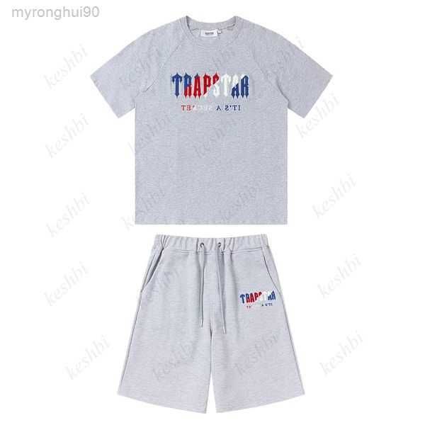 trapstar tracksuit shorts mens shirt pants 2 piece sets designer towel embroidery decoding tshirts men's black white bc77, Gray
trapstar tracksuit shorts mens shirt pants 2 piece sets designer towel embroidery decoding tshirts men's black white bc77, Gray