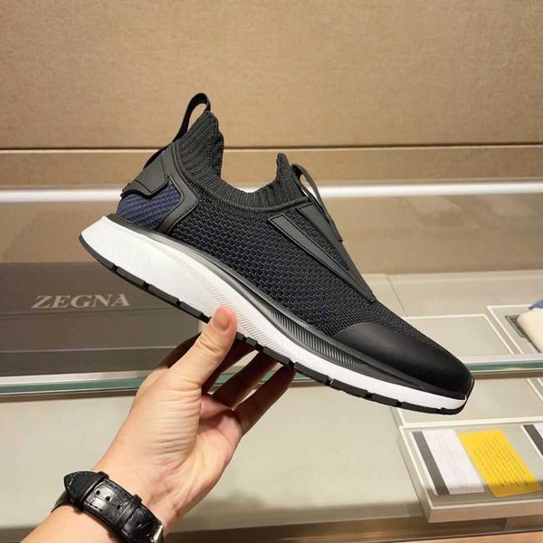 wears casual sports shoes with one foot male crowd fashion versatile breathable sneakers fashion shoes male spring and autumn style, Black
wears casual sports shoes with one foot male crowd fashion versatile breathable sneakers fashion shoes male spring and autumn style, Black