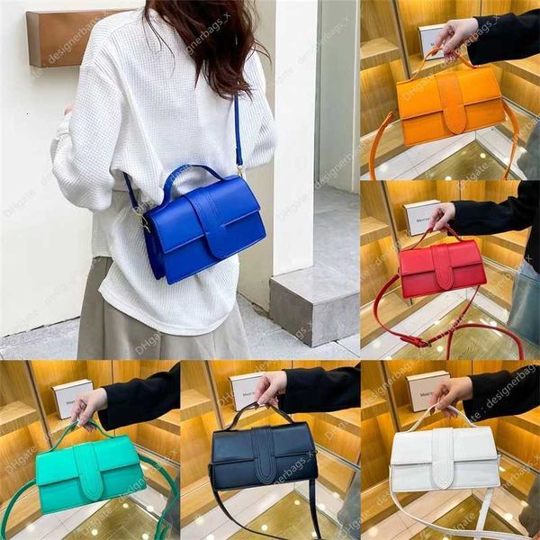 luxurys handbag bag new layer cowhide hand-held single shoulder messenger underarm postman versatile staff bags totes designer handbag women
luxurys handbag bag new layer cowhide hand-held single shoulder messenger underarm postman versatile staff bags totes designer handbag women