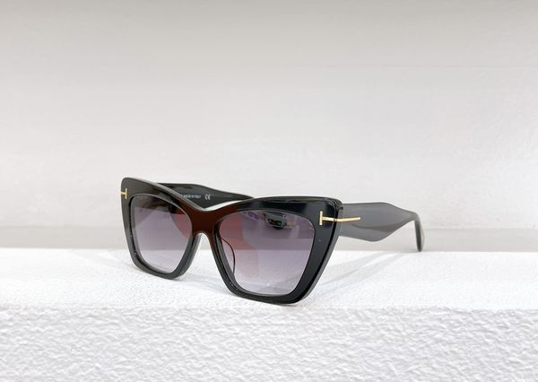 retro polarized tom sunglasses for men and women - vintage luxury shades with 5 color lenses, box included, White;black
retro polarized tom sunglasses for men and women - vintage luxury shades with 5 color lenses, box included, White;black
