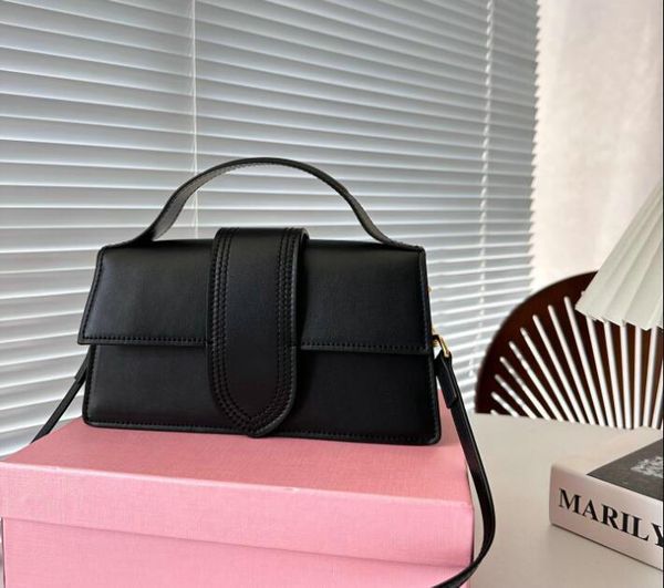 luxurys leather tote handbag chain bag women fashion designers shoulder bags female clutch classic girl handbags crossbody bag 24cm
luxurys leather tote handbag chain bag women fashion designers shoulder bags female clutch classic girl handbags crossbody bag 24cm