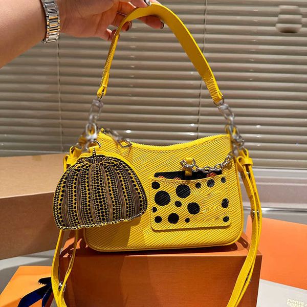 mareless polka dot underarm bag fashion shoulder bags womens luxury brand simple tote bag designer leather handbag mobile phone clutch purse
mareless polka dot underarm bag fashion shoulder bags womens luxury brand simple tote bag designer leather handbag mobile phone clutch purse