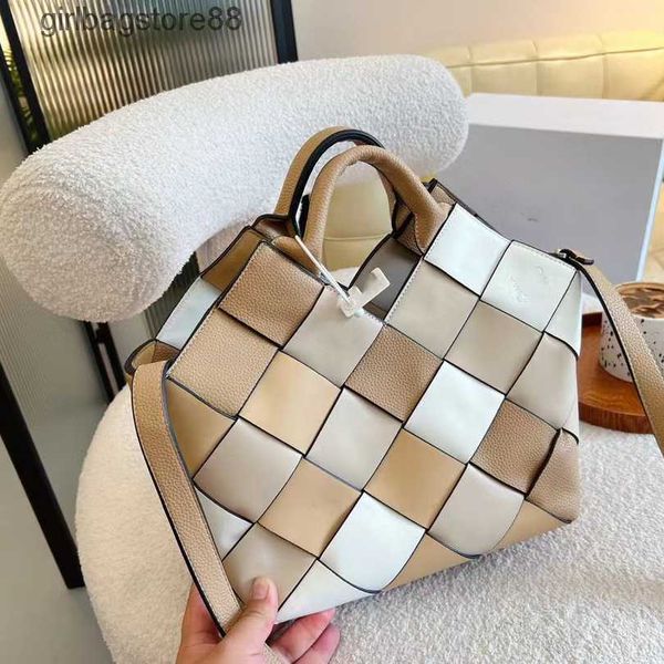 shoulder woven girl crossbody color bag totes cool designer loewsbag handheld bags vegetable women's basket cowhide hwnt
shoulder woven girl crossbody color bag totes cool designer loewsbag handheld bags vegetable women's basket cowhide hwnt