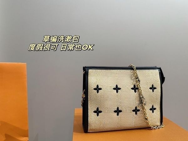 designer straw woven bag, summer beach bag, bum bag, wash bag, makeup bag, easy to carry and adapt to various scenarios
designer straw woven bag, summer beach bag, bum bag, wash bag, makeup bag, easy to carry and adapt to various scenarios