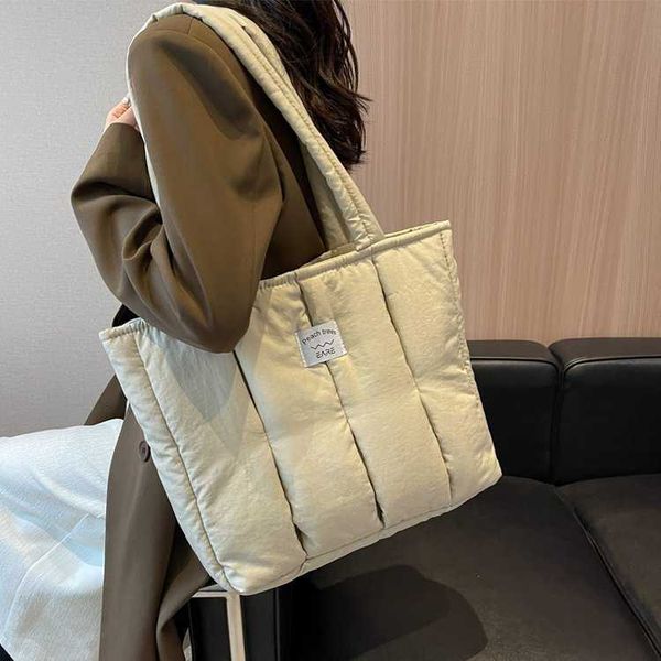 winter bag women's bag version new class commuting bag tote bag cotton filled large capacity single shoulder underarm bag
winter bag women's bag version new class commuting bag tote bag cotton filled large capacity single shoulder underarm bag