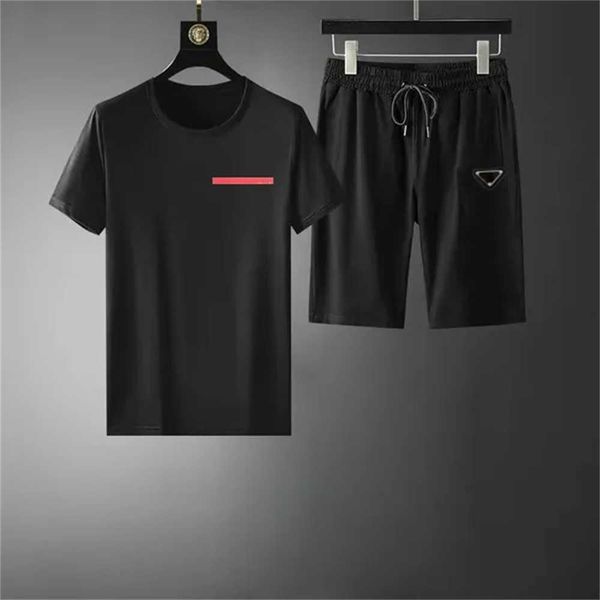 mens tracksuits t shirt sets luxury designers mens womens tshirts tracksuit jogger sportswear summer sweatershirts sweatpants streetwear pul, White;black
mens tracksuits t shirt sets luxury designers mens womens tshirts tracksuit jogger sportswear summer sweatershirts sweatpants streetwear pul, White;black