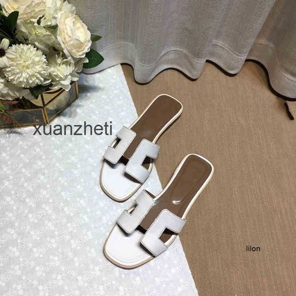 classic .h. sandal beacluxury oran slippers brand designer slipper bear shoes heel flat sliders summer fashion flops leat.h. slides black wh
classic .h. sandal beacluxury oran slippers brand designer slipper bear shoes heel flat sliders summer fashion flops leat.h. slides black wh