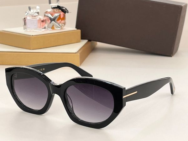 sunglasses for men and women designers 1086 anti-ultraviolet retro eyewear full frame random box, White;black
sunglasses for men and women designers 1086 anti-ultraviolet retro eyewear full frame random box, White;black