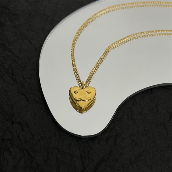 20 style c-letter ccity cuban link chain pendant pearl necklaces brand designer necklaces for women man wedding party choker jewelry 753423, Silver
20 style c-letter ccity cuban link chain pendant pearl necklaces brand designer necklaces for women man wedding party choker jewelry 753423, Silver