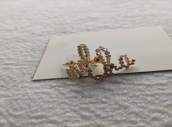 matel hoop earrings charm accessories with pearls and rhinestones c symbol retro earring paper card8473258, Golden
matel hoop earrings charm accessories with pearls and rhinestones c symbol retro earring paper card8473258, Golden